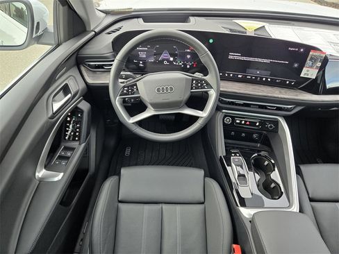 New 2025 Audi Q5 Premium Plus image 13