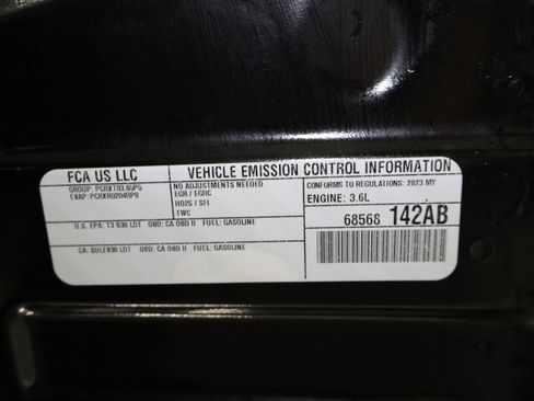 Used 2023 Jeep Grand Cherokee Limited image 20