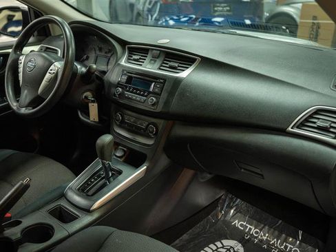 Used 2016 Nissan Sentra S image 14