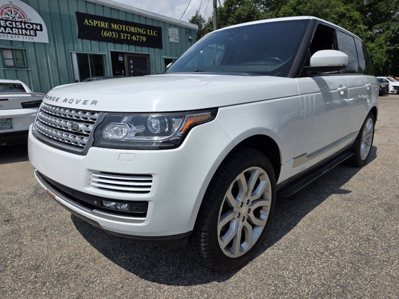 Used 2014 Land Rover Range Rover Supercharged AWD/4WD image 3