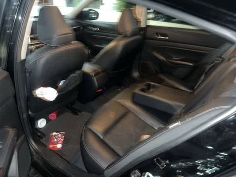 Used 2021 Nissan Altima 2.5 SR image 9