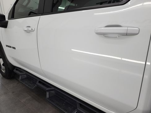 Used 2024 Chevrolet Silverado 3500 LT w/ Convenience Package image 36