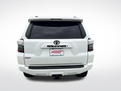Used 2022 Toyota 4Runner SR5 Premium AWD/4WD image 6