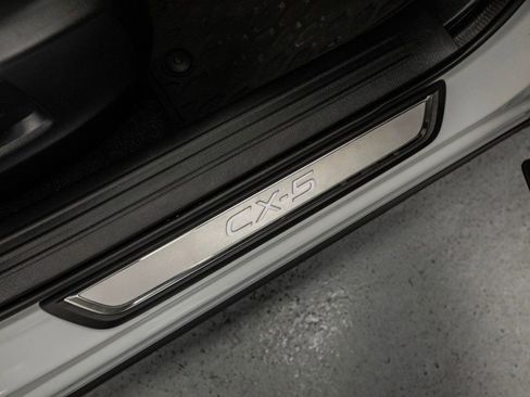 Used 2019 MAZDA CX-5 Signature image 33