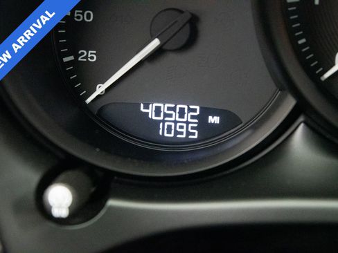 Used 2023 Porsche Macan GTS w/ GTS Sport Package image 21