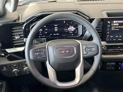 New 2026 GMC Sierra 1500 Elevation image 12