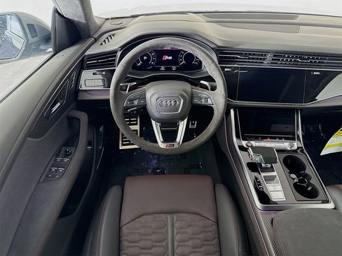 New 2025 Audi RS Q8 performance image 23