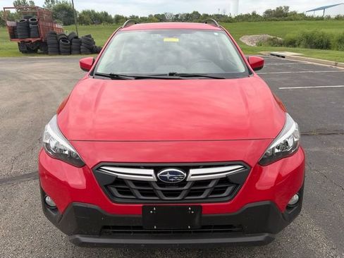 Used 2023 Subaru Crosstrek 2.0i Premium AWD/4WD image 2