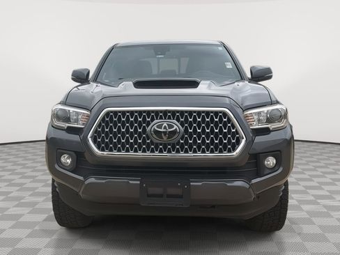 Used 2019 Toyota Tacoma TRD Sport image 2