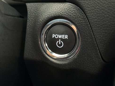 Used 2025 Toyota RAV4 XLE w/ Convenience Package AWD/4WD image 28