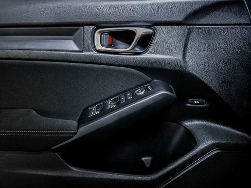 Used 2024 Honda Civic Sport image 19