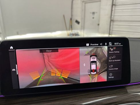 Used 2021 BMW 540i w/ Premium Package image 16