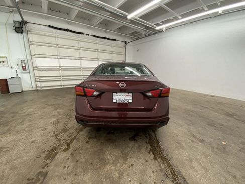 Used 2023 Nissan Altima 2.5 SV image 5
