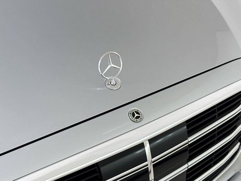 Used 2023 Mercedes-Benz S 500 4MATIC w/ AMG Line image 33