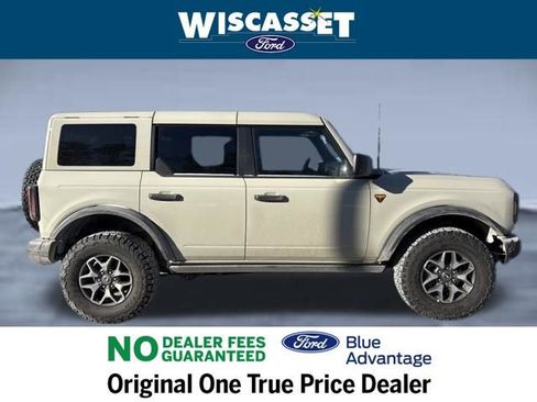 Used 2025 Ford Bronco Badlands image 6