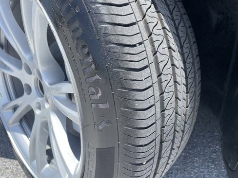 Used 2023 Tesla Model Y AWD image 18