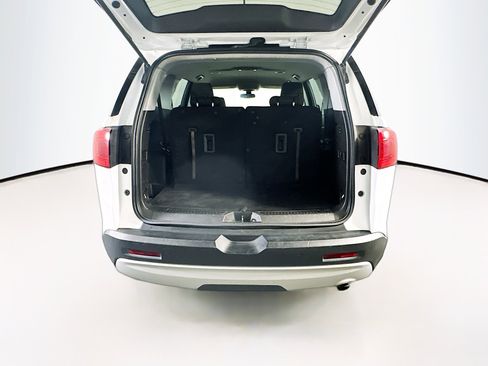 Used 2019 GMC Acadia SLE image 29