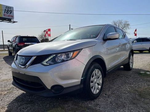 Used 2019 Nissan Rogue Sport S image 4