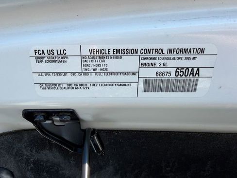 Used 2025 Jeep Wrangler Unlimited Sahara image 4