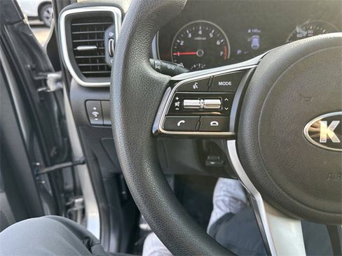 Used 2022 Kia Sportage LX image 26