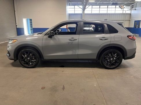 Used 2025 Honda HR-V Sport image 6