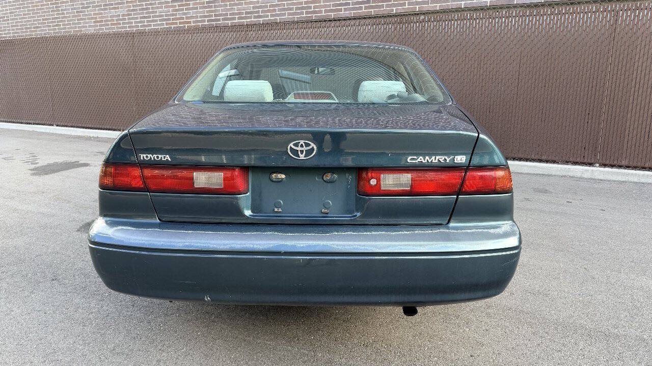 Used 1998 Toyota Camry LE FWD image 7