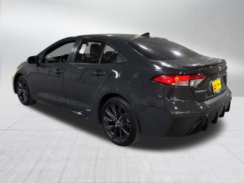 Certified 2024 Toyota Corolla SE AWD/4WD image 4