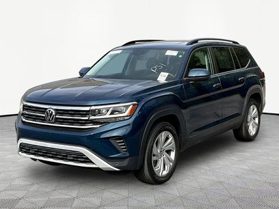 Used 2023 Volkswagen Atlas SE w/ Panoramic Sunroof Package