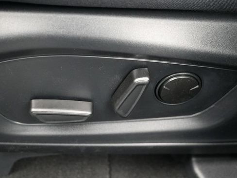 Used 2026 Ford Explorer Active RWD image 11