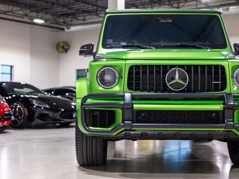 Used 2025 Mercedes-Benz G 63 AMG 4MATIC w/ AMG Carbon Fiber Package image 21