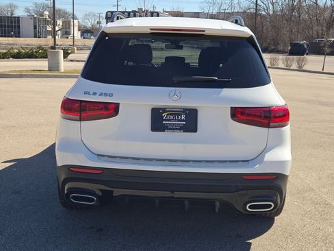 Used 2023 Mercedes-Benz GLB 250 image 13
