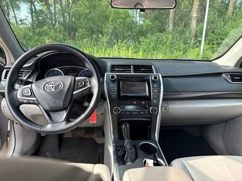 Used 2015 Toyota Camry XLE FWD image 7