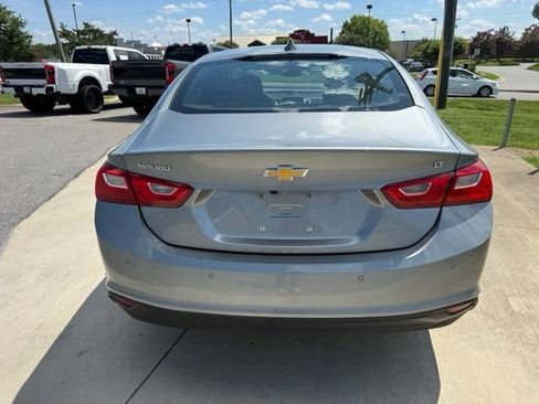 Used 2025 Chevrolet Malibu LT FWD image 9