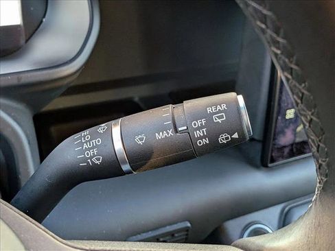 Used 2023 Land Rover Defender 90 X image 15