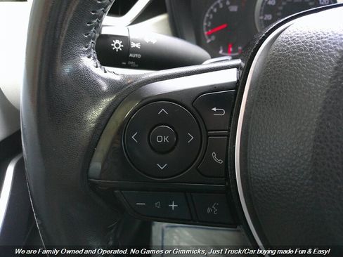 Used 2021 Toyota Corolla SE w/ Carpet Mat Package (TMS) image 38