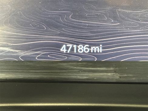 Used 2023 Jeep Grand Cherokee Laredo image 27