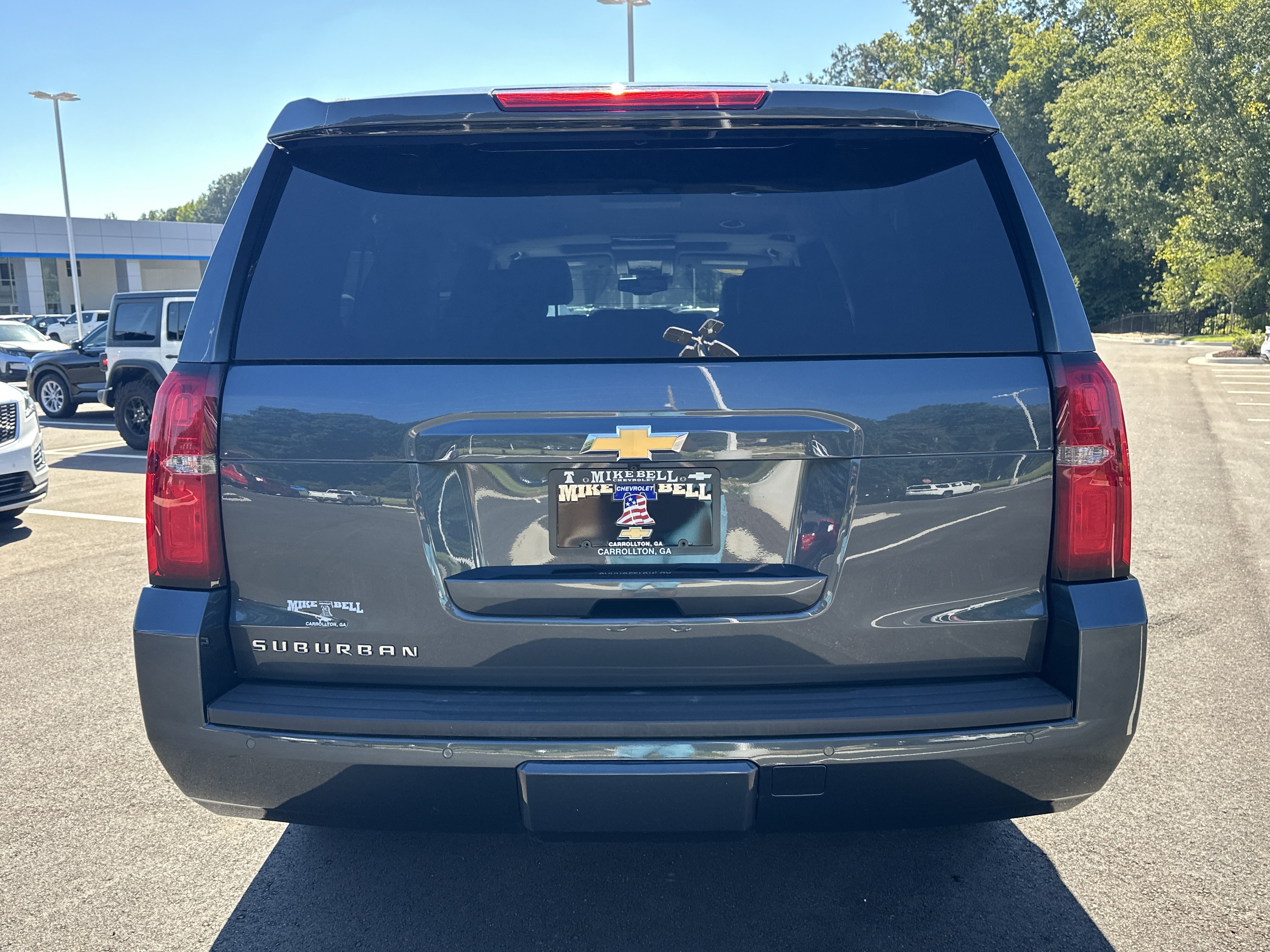 Used 2020 Chevrolet Suburban LT AWD/4WD image 6
