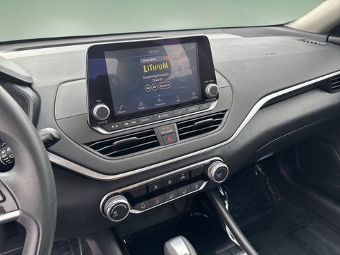 Used 2021 Nissan Altima 2.5 SV image 17