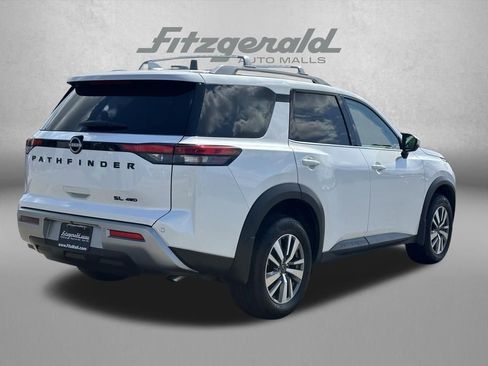 Used 2025 Nissan Pathfinder SL w/ Lighting Package (N92) AWD/4WD image 5