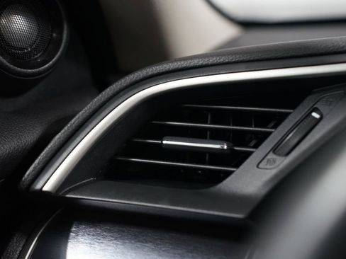 Used 2017 Honda Civic Touring image 25