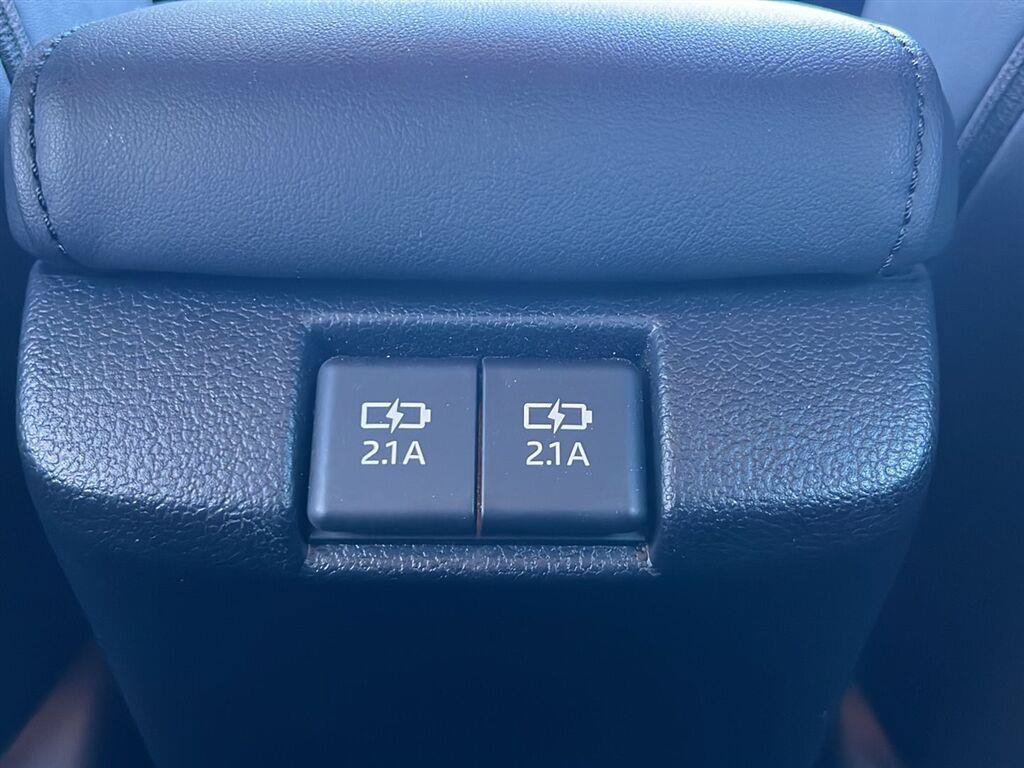 Used 2019 Toyota Prius Limited FWD image 21