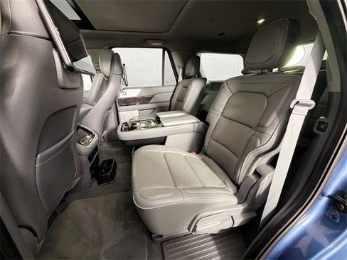 Used 2018 Lincoln Navigator Reserve w/ Technology Package image 22