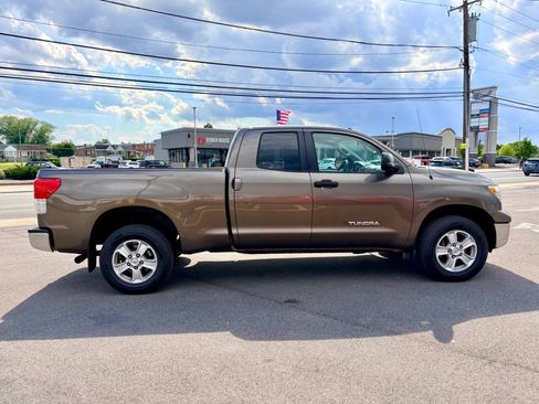 Used 2013 Toyota Tundra 4x4 Double Cab w/ Tow Pkg image 7