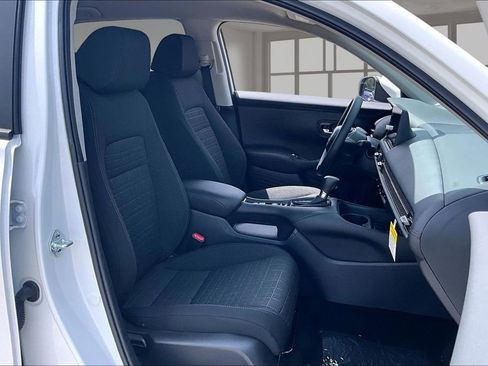 New 2026 Honda HR-V LX image 10