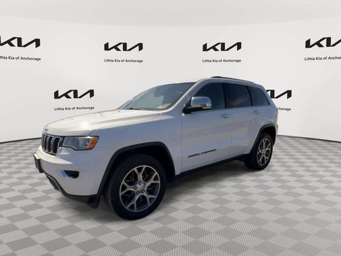 Used 2019 Jeep Grand Cherokee Limited AWD/4WD image 4