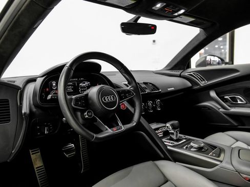 Used 2018 Audi R8 V10 AWD/4WD image 7