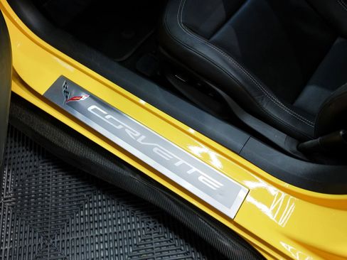 Used 2016 Chevrolet Corvette Z06 w/ 2LZ Preferred Equipment Group RWD image 35