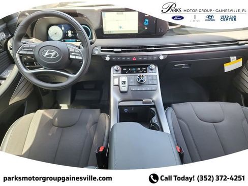 New 2025 Hyundai Palisade Calligraphy image 13