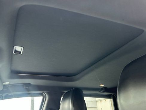 Used 2019 Jeep Grand Cherokee Limited AWD/4WD image 7