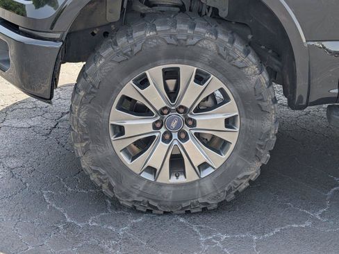 Used 2016 Ford F150 XLT w/ Equipment Group 302A Luxury AWD/4WD image 10